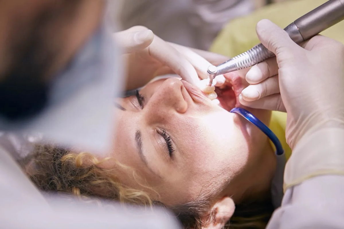 Stomatologia na NFZ - co obejmuje? Sprawdź, co możesz zyskać