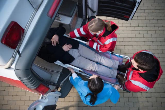 Czy ratownik medyczny może być karany za błędy w pracy?